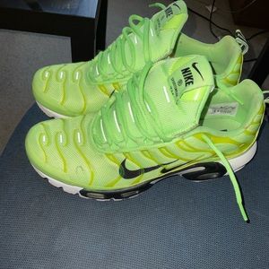 Nike Sportswear Shoes | Size 9